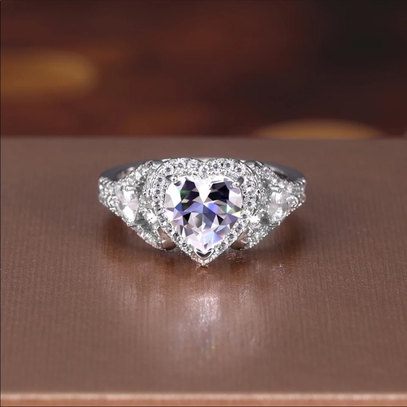 New Women’s Romantic 925 Silver Diamond Ring - Picture 6 of 6